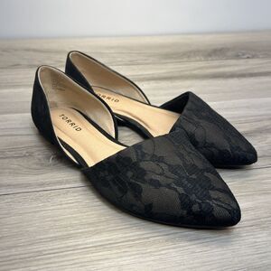 Torrid Lace Dorsay Flat Pointed Toe Cushioned Footbed Black Womens Size 6.5 Wide